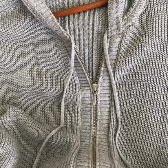 EUC Victoria’s Secret Soft Zip Sweater - Picture 4 of 7